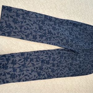 Chico's Navy and Light Blue Floral Print Leggings 3.5
